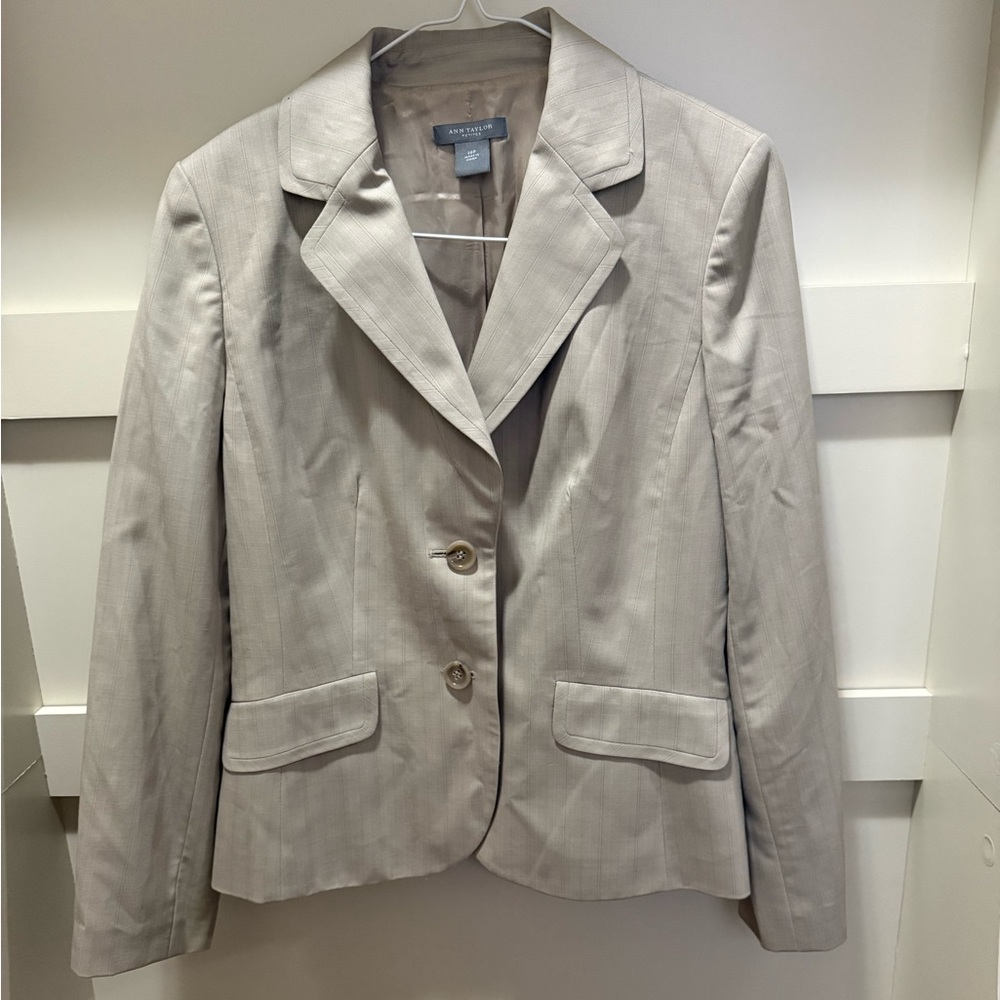 Anne Taylor Women's Gray Blazer
